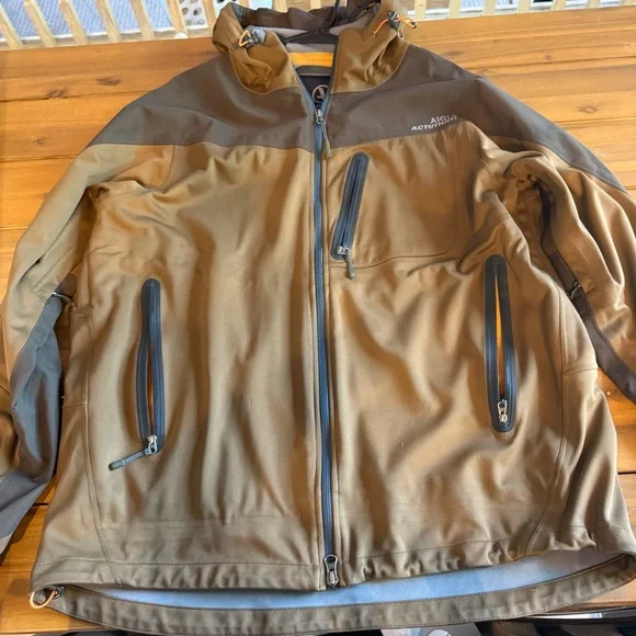 Aigle Men's Brown and Gray Performance Jacket - Picture 5 of 6